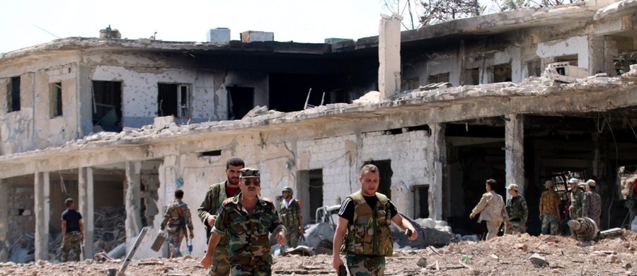 Co najmniej 48 osób zginęło w zamachach bombowych, do których doszło w Syrii na terenach kontrolowanych przez siły rządowe i Kurdów - poinformowały państwowe media. Do ataków przyznało się dżihadystyczne Państwo Islamskie (IS).