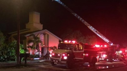 Podpalono meczet, do którego chodził sprawca strzelaniny w Orlando. Zginęło wówczas 49 osób