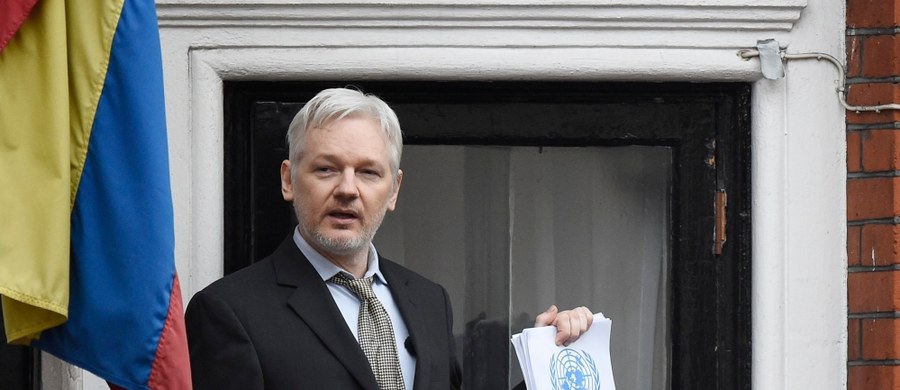 Władze Ekwadoru na 17 października wyznaczyły termin przesłuchania twórcy portalu WikiLeaks Juliana Assange'a. Przesłuchanie odbędzie się w obecności szwedzkich śledczych w ambasadzie Ekwadoru w Londynie.