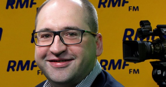 „Nie narzekam na współpracę z Jarosławem Kaczyńskim” – powiedział Adam Bielan pytany w Porannej rozmowie w RMF FM o relacje z prezesem Prawa i Sprawiedliwości. Przyjaźń z Michałem Kamińskim? „Nasze drogi polityczne się rozeszły” – wyjawił były spin doktor PiS-u. O likwidacji ministerstwa skarbu wicemarszałek senatu powiedział: „Są zjawiska patologiczne, które być może wciąż są kontynuowane w spółkach skarbu państwa. Te zjawiska trzeba napiętnować i im przeciwdziałać”.