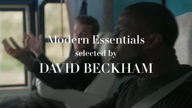 David Beckham i aktor komediowy Kevin Hart znów wystąpią razem w nowej kampanii H&M Modern Essentials selected by David Beckham. Film o ich wspólnej podróży jest kontynuacją fabuły wcześniejszej reklamy, w której Kevin przygotowuje się do odegrania roli Davida w filmie biograficznym. Reklamę będzie można obejrzeć od 26 września.


 KLIKNIJ, aby dowiedzieć się więcej!
