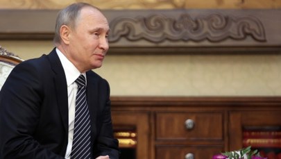 Putin: Próby manipulacji opinią publiczną w kampanii wyborczej w Rosji
