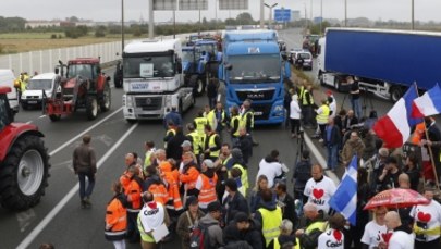 Przedstawiciel resortu infrastruktury ma jechać do Calais ws. napadów na przewoźników