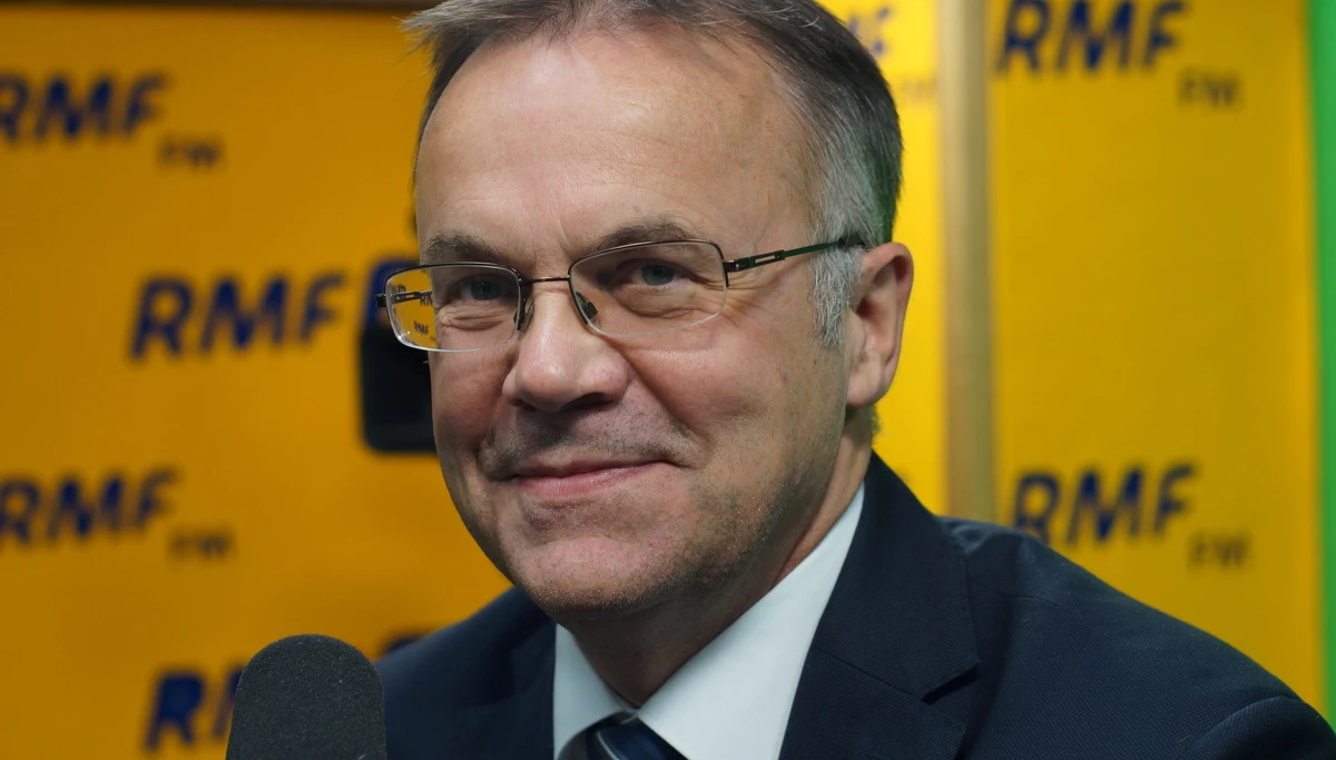 Gibson byłby idealnym Janem III Sobieskim. Proszę go sobie wyobrazić z tym przyklejonym wąsem, ucharakteryzowanego na sarmatę - mówił w Porannej rozmowie w RMF FM Jarosław Sellin, wiceminister kultury. Polityk PiS komentował w ten sposób pomysł nakręcenia kasowego filmu, opowiadającego o historii Polski. "Uważam, że uruchomiliśmy dobry mechanizm produkcji filmów historycznych, które nie są niestety tanie" - zaznaczył Sellin. Dodał również, że gdy z konkursu na scenariusz filmu historycznego zostaną wyłonieni laureaci, to "znajdą się nowe źródła finansowania". "Spółki Skarbu Państwa też mogą się do takiego ważnego, narodowego działa dokładać" - mówił.