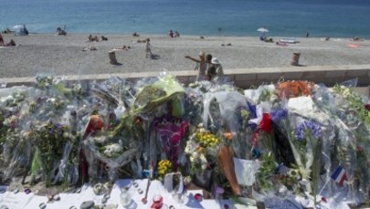 Zatrzymano osiem osób w związku z zamachem w Nicei