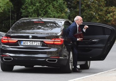 Macierewicz znosi swój limit wydatków na cele reprezentacyjne i okolicznościowe