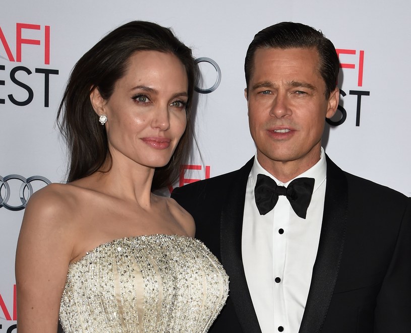 Angelina Jolie złożyła w poniedziałek, 19 września, w sądzie papiery rozwodowe. Aktorka chce rozstać się z Bradem Pittem - w dokumentach powołała się na "różnice nie do pogodzenia".