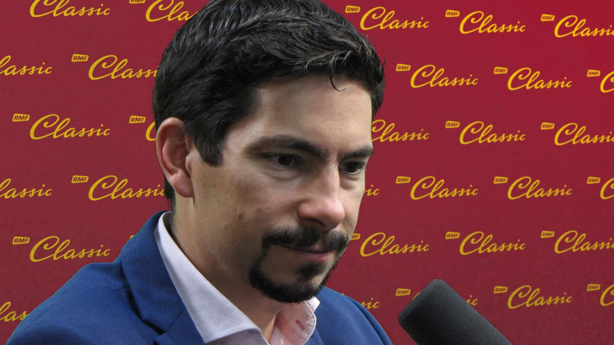 Według statystyk polski użytkownik internetu spędza dziennie przed monitorem 4,5 godziny. Mobilnie przed tabletem lub smartfonem 1,5. Razem daje to 6 godzin. Ponad 1/3 tego czasu - to czas spędzony w mediach społecznościowych.  O tym jak się bada i analizuje naszą aktywność w internecie Tomasz Skory rozmawia z Janem Zającem, psychologiem, badaczem internetu, prezesem firmy Sotrender. 