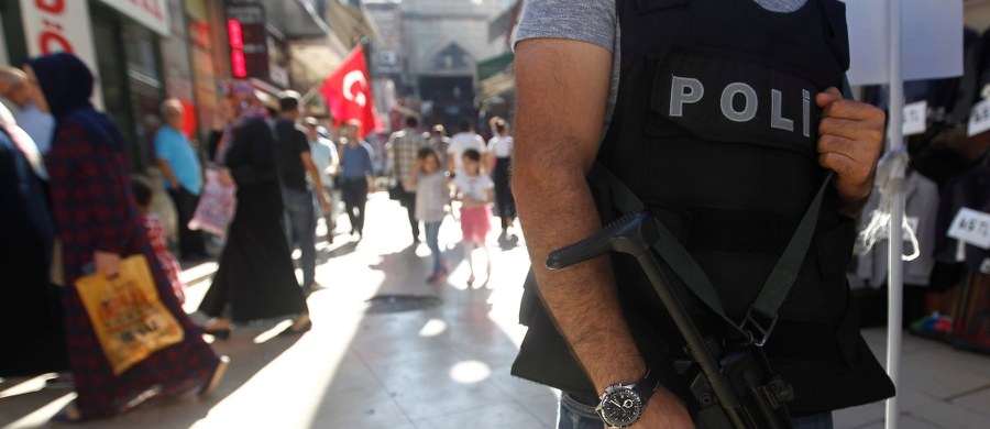 Nieudana próba ataku na ambasadę Izraela w Ankarze. Jak poinformowało izraelskie MSZ, strażnik placówki postrzelił napastnika, który usiłował dostać się do budynku.