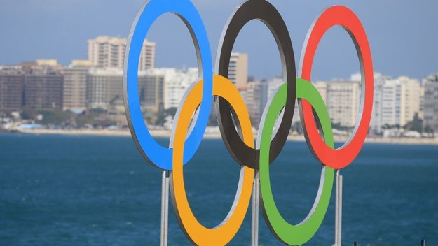Dwóch mongolski trenerów zapasów, którzy w proteście przeciwko decyzji sędziów, rozebrali się w hali podczas igrzysk olimpijskich w Rio de Janeiro, zostało zdyskwalifikowanych na trzy lata. Nie będą mogli uczestniczyć w żadnych zawodach do sierpnia 2019 roku.