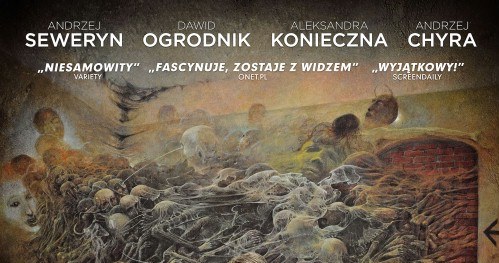 "Ostatnia Rodzina" to rozgrywająca się na przestrzeni 28 lat warszawska saga słynnej rodziny Beksińskich. Film trafi na ekrany polskich kin 30 września, ale już w ten weekend (23-25 września) sieć Cinema City zaprasza na pokazy przedpremierowe.