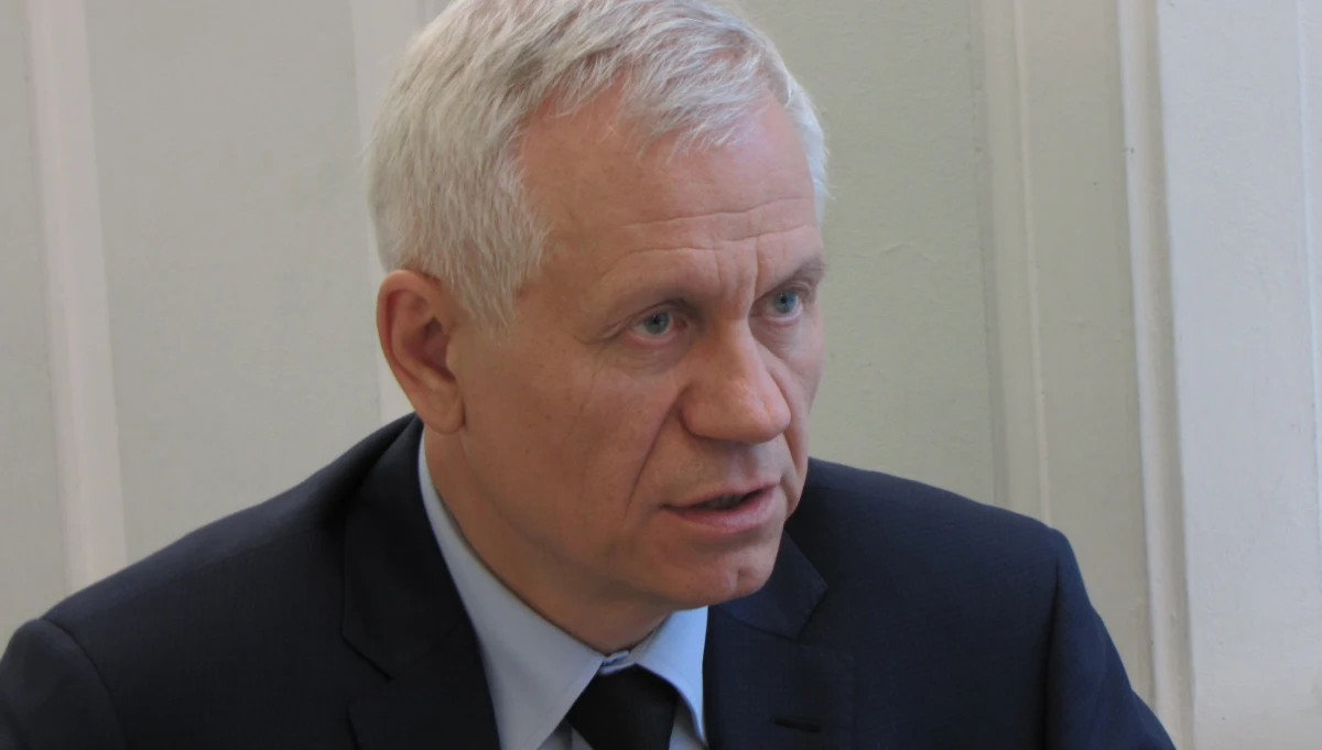 W Sejmie rozgorzała debata nad projektami ustaw dot. aborcji. "Aborcja nie jest problemem. Gdyby nie dotyczyła życia bezbronnej istoty, to nie byłoby problemu. Problemem jest to, że ginie dziecko" - mówi były marszałek Sejmu Marek Jurek w Popołudniowej rozmowie w RMF FM. Europoseł Prawa i Sprawiedliwości podkreśla, że zwolennicy aborcji zwracają uwagę tylko na jedną stronę kwestii usuwania niechcianych ciąż. "Problemem są dzieci, które giną w wyniku prawodawstwa aborcyjnego" - mówi. Polityk Prawicy Rzeczypospolitej wypowiedział się również o in vitro. "Zabieg skutkuje śmiercią ogromnej większości dzieci poczętych w ten sposób" - komentuje gość Marcina Zaborskiego. 