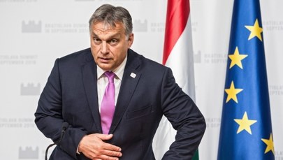 Orban: Nielegalnych imigrantów deportować poza Unię Europejską