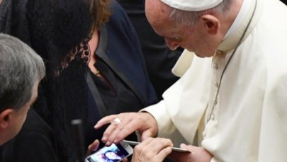 Papież spotkał się z rodzinami ofiar zamachu w Nicei. "Na ataki diabła odpowiedzieć miłością"