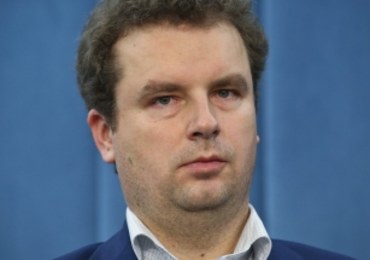 Jacek Wilk w europejskiej partii podejrzewanej o neonazizm. "Przekonano mnie, żebym się zapisał"