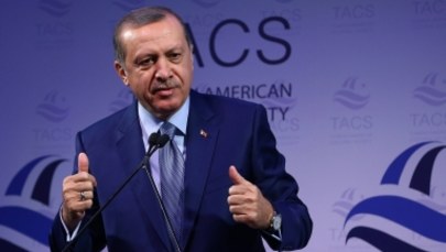 Erdogan: Turcja gotowa do operacji wypierającej Państwo Islamskie z Ar-Rakki