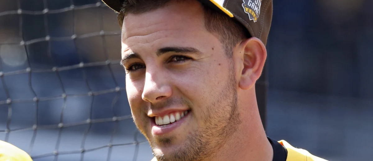 Kubański baseballista Jose Fernandez, występujący na pozycji miotacza w drużynie Miami Marlins, zginął w niedzielę rano w wypadku łodzi u wybrzeży Florydy - poinformowały amerykańskie media.