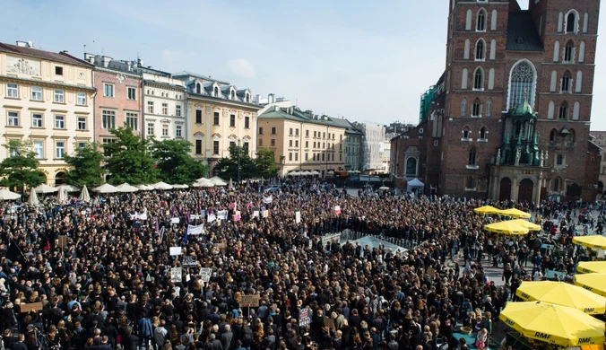 "Czarne protesty" w całej Polsce. Odczytano "listę hańby"