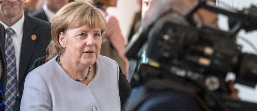Kanclerz Niemiec Angela Merkel powiedziała w wywiadzie dla tygodnika kół gospodarczych "Wirtschaftswoche", że jako studentka myślała o tym, żeby otworzyć restaurację. Po upadku NRD nie zdążyła jednak zrealizować tego planu.