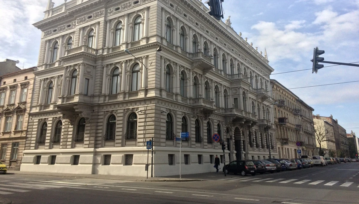 ​Polski kandydat do Oskara - czyli "Powidoki" Andrzeja Wajdy - to film częściowo kręcony w Łodzi. Koproducentem obrazu o Władysławie Strzemińskim jest EC1 Łódź-Miasto Kultury, które wyłożyło 250 tys. złotych z funduszu filmowego. Filmowcy dostali także wsparcie logistyczne w czasie 7 dni zdjęciowych w Łodzi.