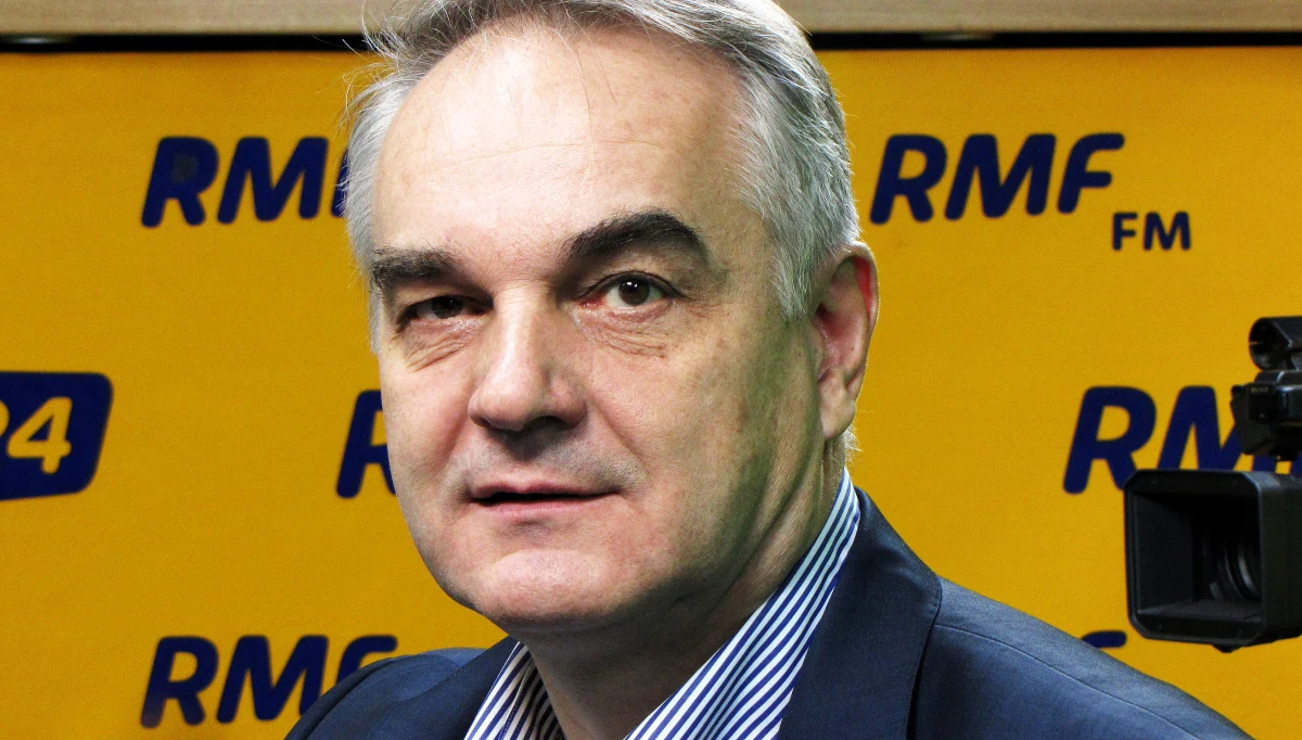 "PiS niektóre rzeczy dobrze diagnozuje i dobrze robi" - powiedział Waldemar Pawlak w Porannej rozmowie RMF FM. Były premier chwalił partię rządzącą za reformy społeczne. Rekonstrukcję rządu nazwał jednak "manewrami i przegrupowaniem w powietrzu". "Pytanie, czy Morawiecki będzie bardziej ministrem gospodarki czy bardziej ministrem finansów" - powiedział rozmówca Roberta Mazurka. Pawlak po okresie pozostawania w politycznym cieniu nie chciał deklarować chęci startu na prezesa Polskiego Stronnictwa Ludowego. "Niekoniecznie chcę nim zostać" - stwierdził.