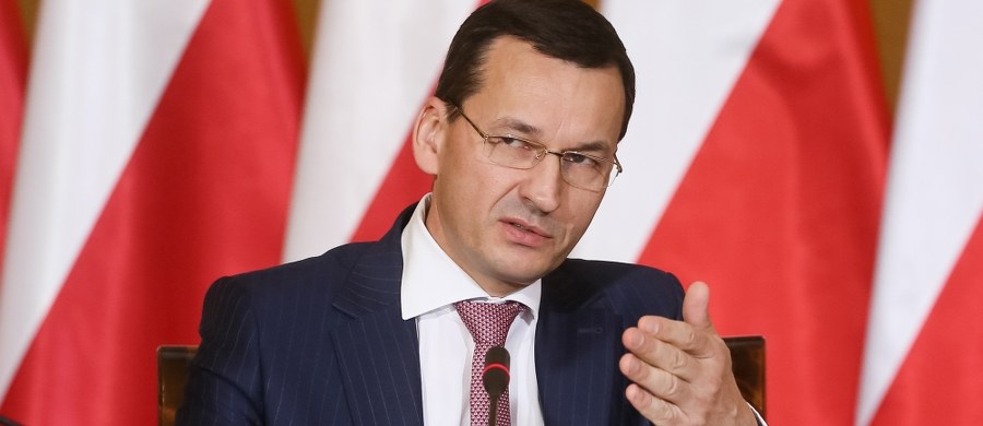 ​Mamy przygotowaną mapę drogową wprowadzania nowych ustaw gospodarczych - ogłosił wicepremier, minister rozwoju i finansów Mateusz Morawiecki. W ten sposób zainaugurował pierwsze posiedzenie Komitetu Ekonomicznego Rady Ministrów, który ma koordynować całą politykę gospodarczą rządu.