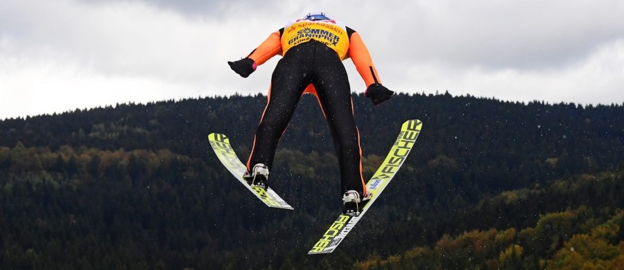 Maciej Kot wygrał ostatni w sezonie konkurs Letniej Grand Prix w skokach narciarskich w niemieckim Klingenthal. Drugi był Kamil Stoch, a trzeci Słoweniec Peter Prevc. Dzień wcześniej Kot zapewnił sobie pierwsze miejsce w klasyfikacji końcowej cyklu.