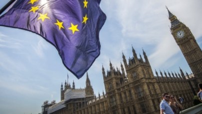 Irlandia Północna: Politycy zaskarżają procedurę Brexitu, która pomija parlament