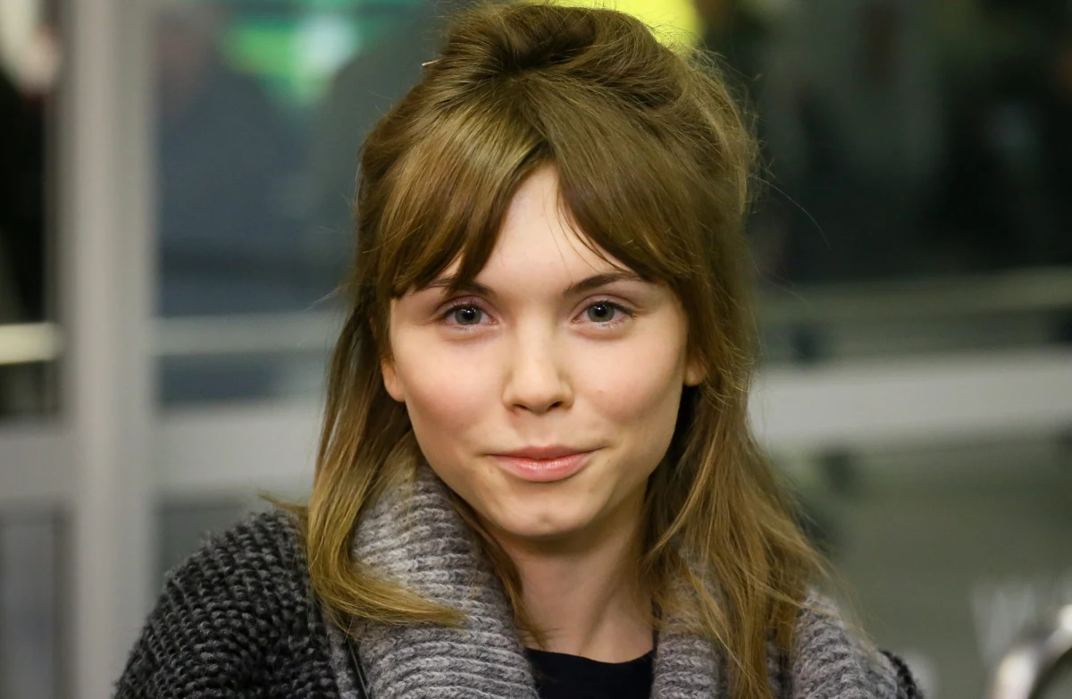 Agata Trzebuchowska – odtwórczyni tytułowej roli w „Idzie” Pawła Pawlikowskiego – pokaże na festiwalu Tofifest w Toruniu swój reżyserski debiut. Jak informują organizatorzy imprezy, to krótkometrażowy film „Skwar”. 