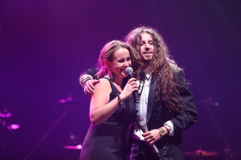 Podczas sobotniego (8 października) koncertu na Torwarze w Warszawie Michał Szpak wystąpił w duecie ze swoją siostrą - Marleną.