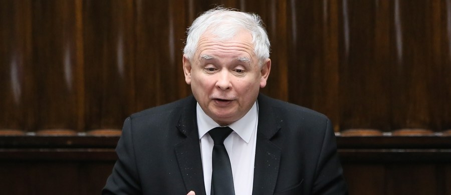 O tragedii smoleńskiej wiemy coraz więcej, ale ostateczne ujawnienie prawdy jeszcze przed nami; musimy o to walczyć, tym bardziej, że ci, którzy tę prawdę ukrywali są znowu aktywni - powiedział prezes PiS Jarosław Kaczyński w 78 miesięcznicę katastrofy smoleńskiej.