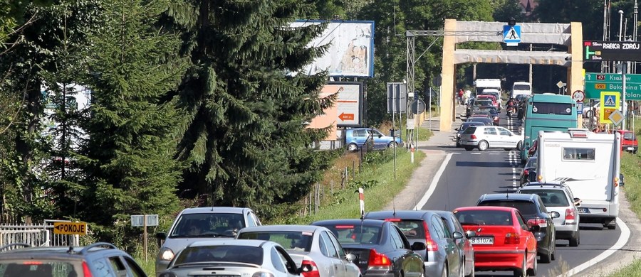 Za dwa lata zostanie generalnie przebudowany węzeł drogowy zakopianki w Poroninie. Właśnie w tym miejscu w sezonie turystycznym tworzą się gigantyczne korki. 