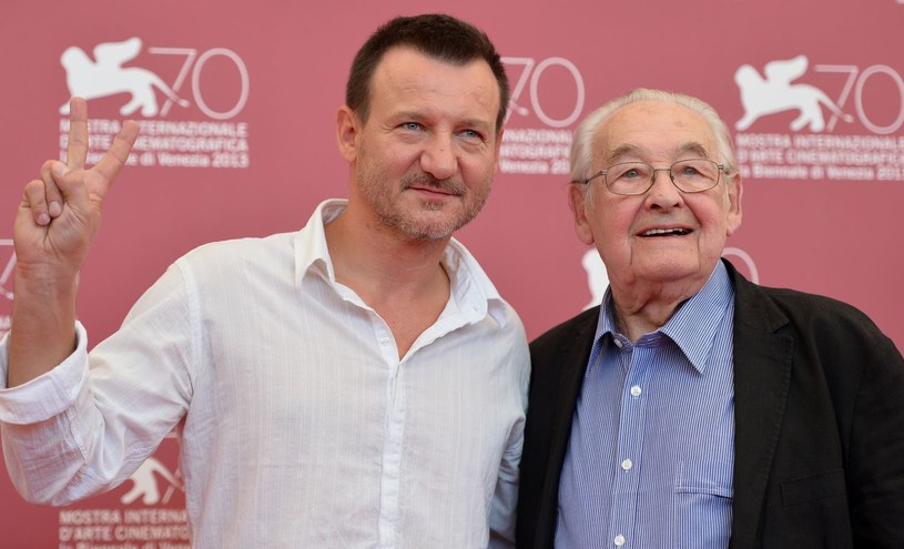 Aktorzy Robert Więckiewicz i Andrzej Seweryn podczas rozmowy w TVN24 wspominali pracę z Andrzejem Wajdą na planie filmowym.