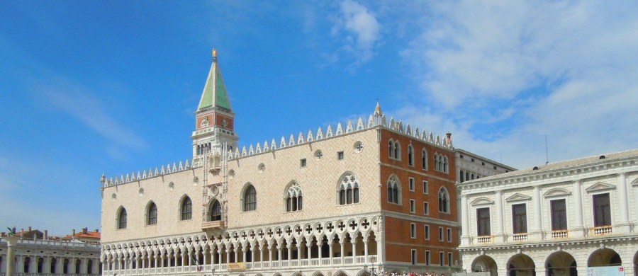 Do 55 tysięcy spadła liczba mieszkańców Wenecji. To kolejny negatywny rekord – podkreślono w raporcie grupy miłośników miasta, która monitoruje stały exodus ludności. Miasto wyludnia się z roku na rok.