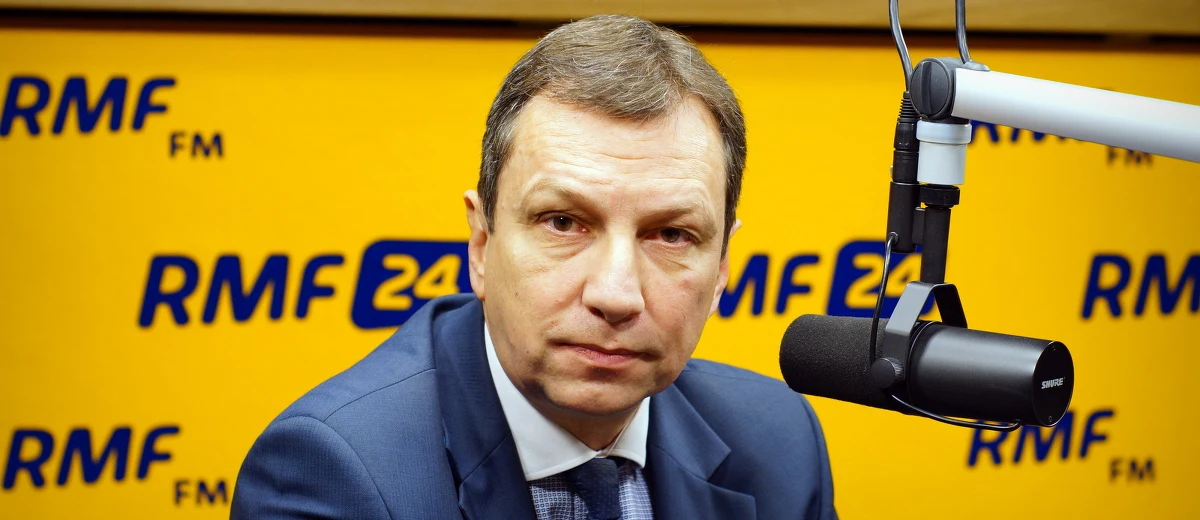 To niedobrze, że do tej pory nie ma ustawy reprywatyzacyjnej - przyznaje gość Porannej rozmowy w RMF FM, Andrzej Halicki. Szef warszawskiej Platformy Obywatelskiej w rozmowie z Robertem Mazurkiem mówi, że taka ustawa była gotowa już w 2008 roku, a później w 2011 roku. "Biję się w piersi, nie byłem na tyle przekonujący, żeby mojego premiera kilka lat temu przekonać do tej ustawy" - przyznaje Halicki. "Nie było zwłaszcza zgody ze strony ministra finansów. Źle, że wtedy jej nie przyjęliśmy" - dodaje. Według Halickiego konieczna jest komisja śledcza do spraw reprywatyzacji. "Uważam, że jest potrzebna, bo akurat w tym wypadku nie jest bagatelnym, czy i w jaki sposób powstawało prawo, a właściwie nie powstawało" - uzasadnia gość Roberta Mazurka. Likwidacja CBA i IPN? Zdaniem Halickiego żadna instytucja nie może być nadużywana przez partie polityczne. "CBA nie powinno działać w takiej formule" - twierdzi Halicki. Mówiąc o IPN, szef warszawskiej PO twierdzi, że "instytut z orzełkiem w koronie nie może służyć manipulacjom lub partyjnej doktrynie".