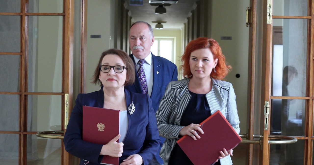 Reforma edukacji opóźniona? MEN komentuje doniesienia - Wydarzenia w