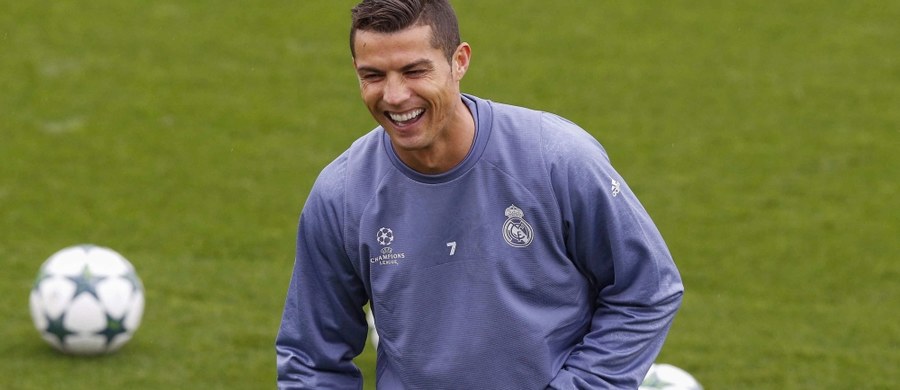 Trener Legii Warszawa Jacek Magiera twierdzi, że jego zespół jest mocno zmobilizowany i dobrze przygotowany do wtorkowego spotkania w piłkarskiej Lidze Mistrzów przeciwko Realowi Madryt. Ujawnił, że stołeczna defensywa ma pomysł na zatrzymanie Cristiano Ronaldo.