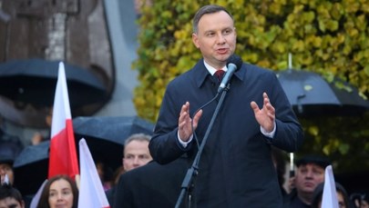 Sondaż: Ponad połowa Polaków dobrze ocenia prezydenturę Andrzeja Dudy