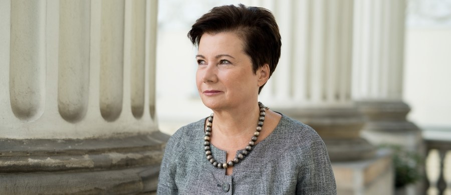 Prezydent Hanna Gronkiewicz-Waltz złożyła wniosek do Samorządowego Kolegium Odwoławczego o wznowienie postępowania ws. zwrotu kamienicy przy ul. Noakowskiego 16 - poinformował rzecznik stołecznego ratusza Bartosz Milczarczyk. Część tej nieruchomości została w 2003 roku zwrócona mężowi prezydent stolicy.