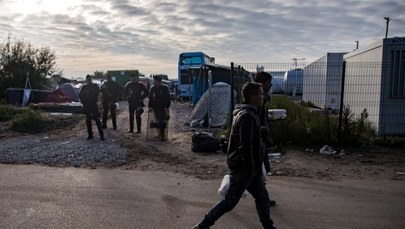 Francuskie media: Likwidacja "nowej dżungli" w Calais szybsza niż przypuszczano