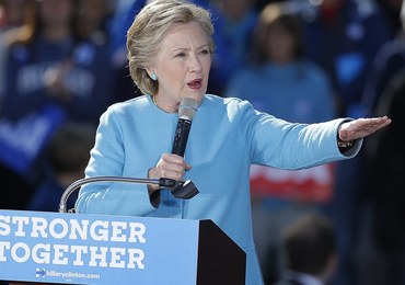 Hillary Clinton: Nie biorę zwycięstwa za pewnik. Jej zwolennicy obawiają się skandalu