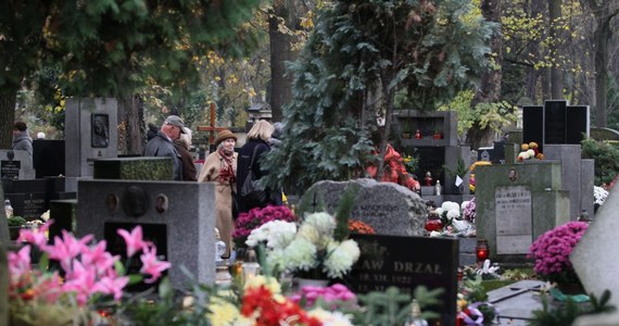 W Krakowie zmian w ruchu przed 1 listopada trzeba się spodziewać już od 29 października. Dotyczyć będą przede wszystkim okolic cmentarzy. 