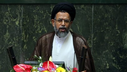 Irański minister krytykowany w parlamencie. Bo zaprosił do kraju homoseksualnego polityka
