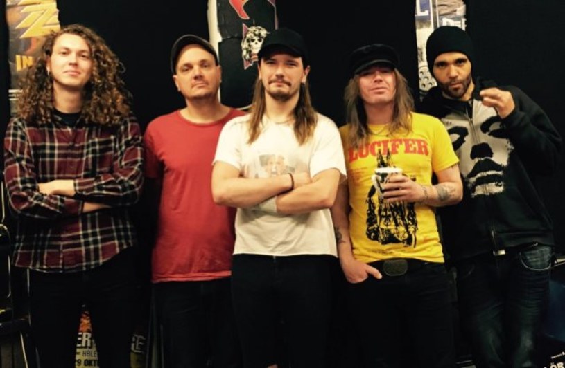 Entombed, giganci szwedzkiego death metalu, świętują w nowym składzie 25. rocznicę premiery "Clandestine". 