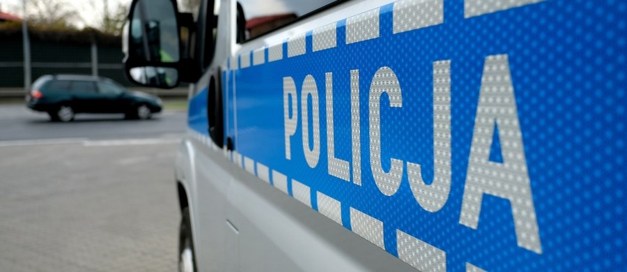 W Sosnowcu na ulicy Szenwalda 27-latek wymachiwał nożem. Policjanci byli zmuszeni oddać strzały. Ranny mężczyzna trafił do szpitala. Informację o tym zdarzeniu otrzymaliśmy na Gorącą Linię RMF FM.