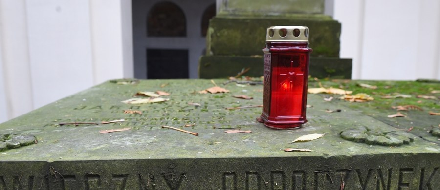 Nie zapomnijmy o męczennikach, bo to dzięki nim jesteśmy wolni. Idąc 1 i 2 listopada na cmentarze zapalmy Znicz Pamięci wszystkim naszym rodakom, którzy zginęli na Kresach Wschodnich tylko dlatego, że byli Polakami. 