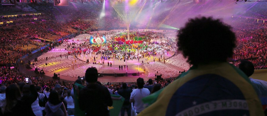 Ponad dwa miesiące po zakończeniu letnich igrzysk olimpijskich w Rio de Janeiro setki pracowników wciąż czekają na swoje wynagrodzenia. Grupa około stu z nich grozi komitetowi organizacyjnemu pozwem.