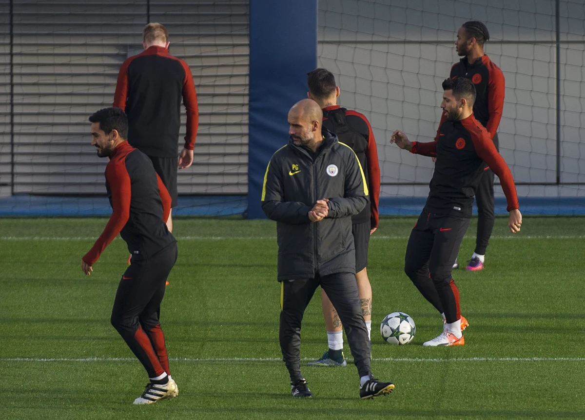 "Utwierdziłem się w przekonaniu, jak groźna jest Barcelona, gdy utrzymuje się przy piłce" - przyznał Pep Guardiola przed rewanżową potyczką w Lidze Mistrzów prowadzonego przez siebie Manchesteru City ze swoją dawną drużyną z Camp Nou. Będzie to najciekawsze dzisiaj spotkanie 4. kolejki fazy grupowej LM. W pierwszym meczu Duma Katalonii rozgromiła The Citizens 4:0.