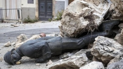 Trzęsienie ziemi we Włoszech zniszczyło 200 tys. budynków. Ambasada RP odradza podróże