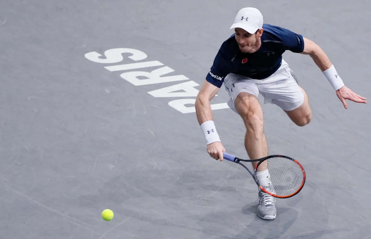 Jeśli Szkot Andy Murray pokona dziś Kanadyjczyka Milosa Raonica w półfinale halowego turnieju ATP Masters 1000 w Paryżu, to awansuje na pierwsze miejsce światowego rankingu tenisistów. Tym samym zdetronizuje Novaka Djokovica, który niepodzielnie rządzi od 122 tygodni. 